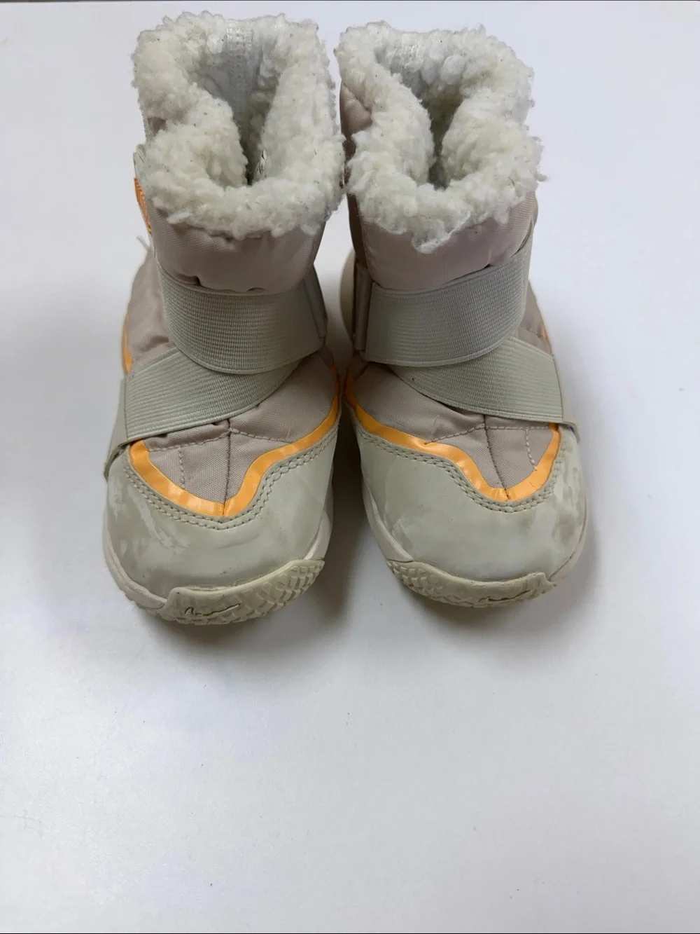 9C Nike Kids Beige and Orange Insulated Sherpa Snow Boot